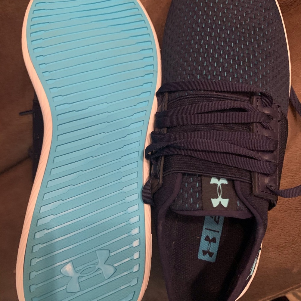 Under Armour Navy Blue Tennis Shoes - Picture 3 of 4